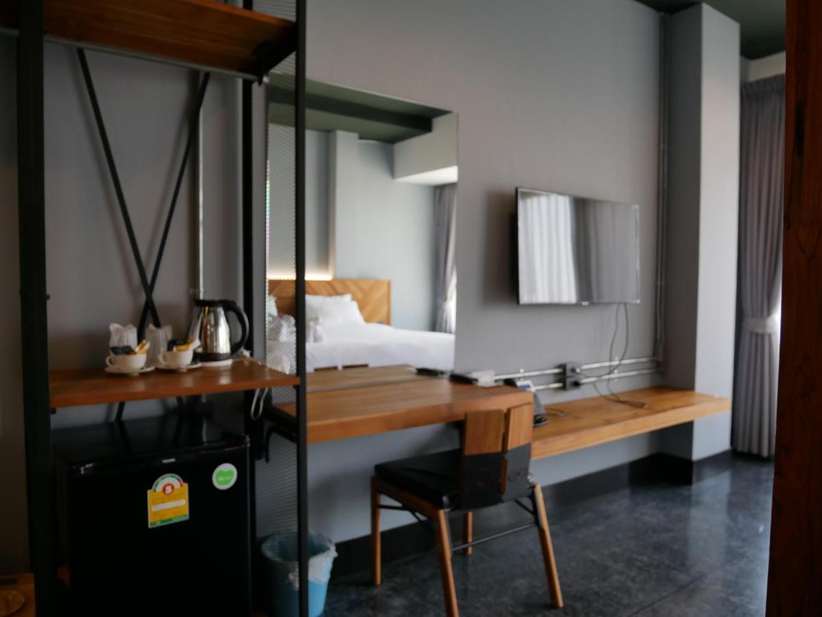 Ou Hotel Phitsanulok Ngoại thất bức ảnh