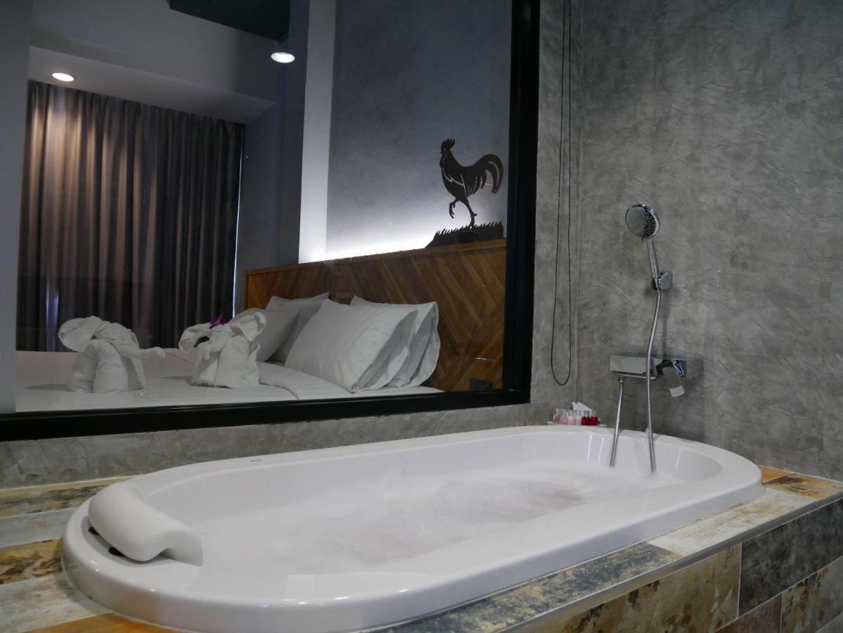Ou Hotel Phitsanulok Ngoại thất bức ảnh