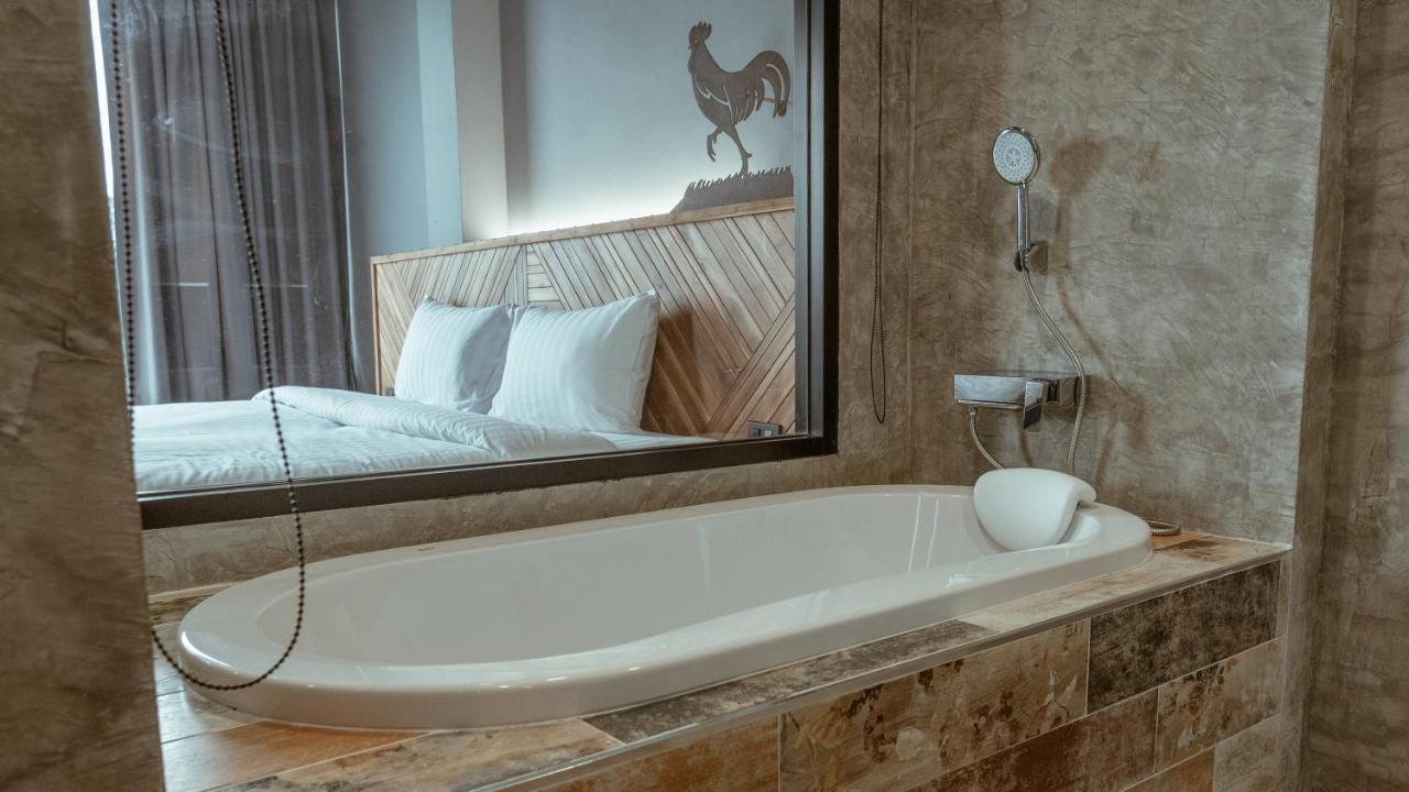 Ou Hotel Phitsanulok Ngoại thất bức ảnh